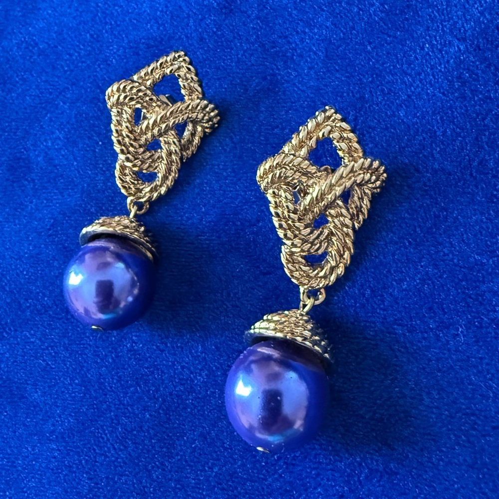 Gold-Tone Rope Knot Drop Earrings with Purple Pearl